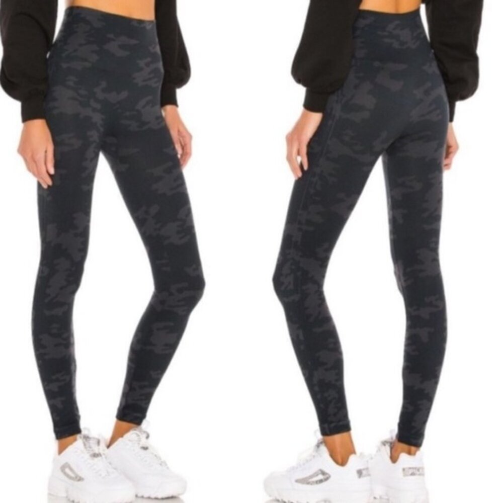 Spanx NEW Look at Me Now Camo Hi Waisted Pant Seamless Legging Stretch Black XL